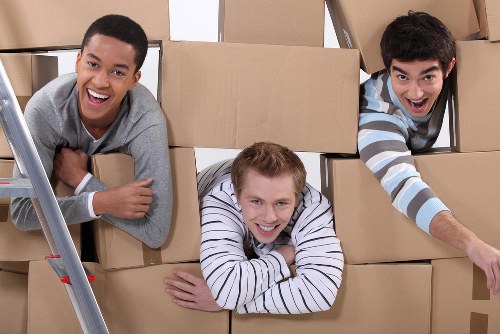 Moving van service near Harrow on the Hill residential streets